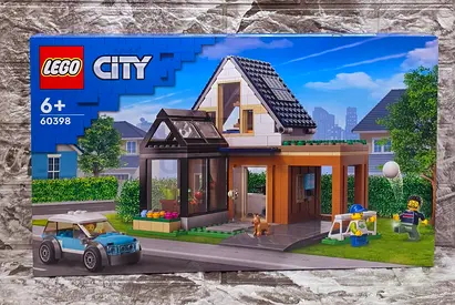 LEGO® City Family House and Electric Car 60398 (462 pcs)(Retired Set)