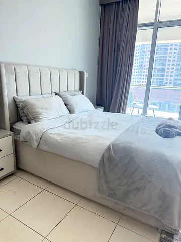 Bedroom Queen bedset