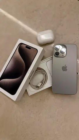 iPhone 15 pro max silver 256GB
