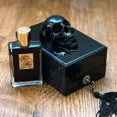 Black phantom perfume by kilian available