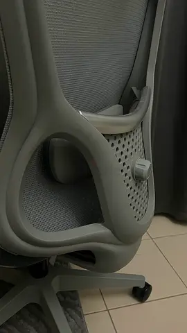 Ergonomic Mesh Office Chair rotatable