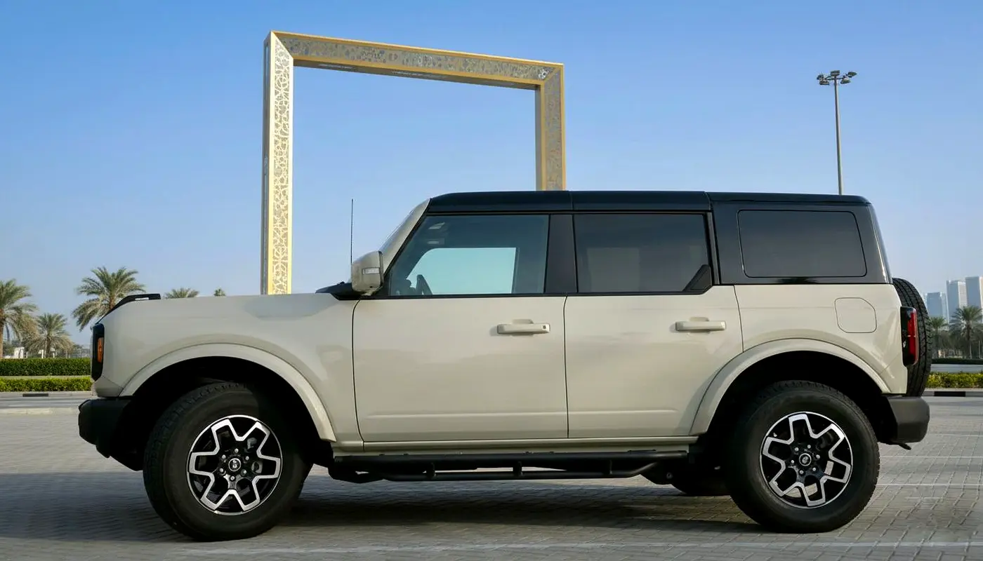 Ford Bronco 2025 — photo 1 of 14