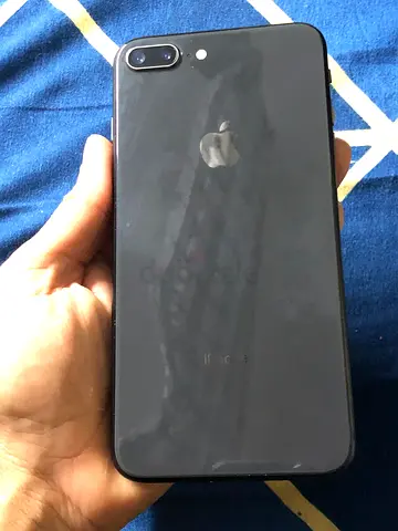 iPhone 8 Plus