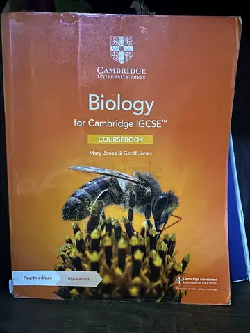 Cambridge IGCSE Biology Coursebook (Fourth Edition) - Mary Jones  Geoff Jones