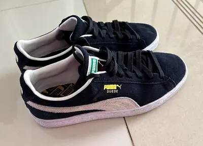 Puma Suede Classic Black Sneakers - Size 8 US 40.5 EUR