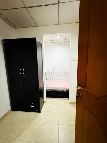 Executive Single room for single lady or couple. Attractive price
