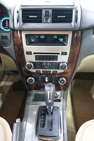 صورة 12 لـ 2011 FORD FUSION