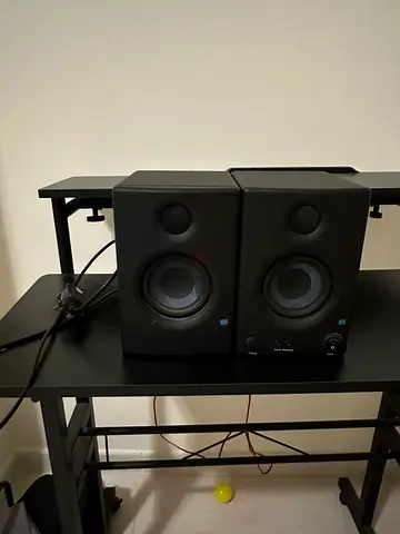PreSonus Eris 3.5 studio monitors
