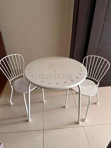 White Metal Bistro Table with Two Matching Chairs