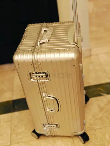 Suitcase trunk