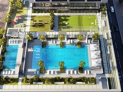 District 10 // Ready Unit // Semi Furnished