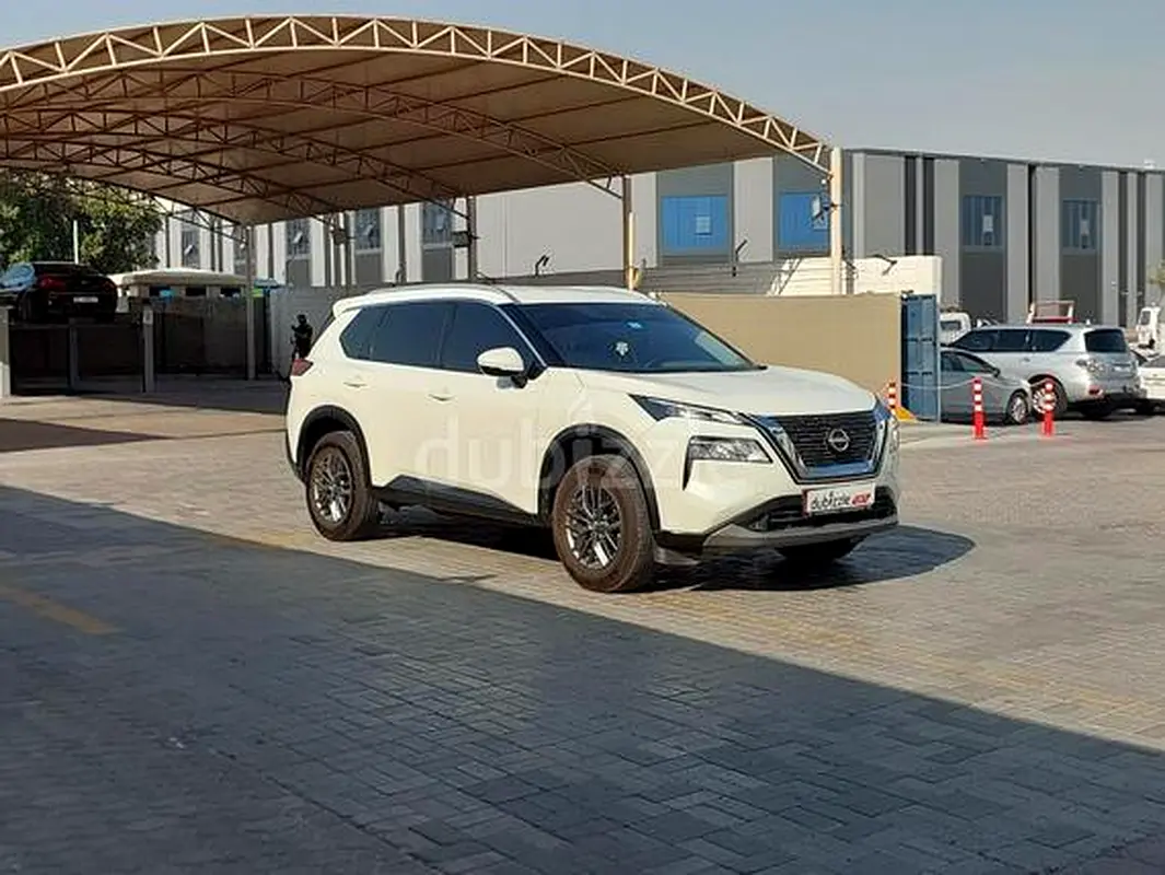 Nissan X-Trail 2025 — photo 1 of 16