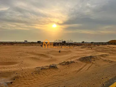 للبيع في السحمة 1 ارض سكنية صف ثاني من شارع 97 قرب مسجد