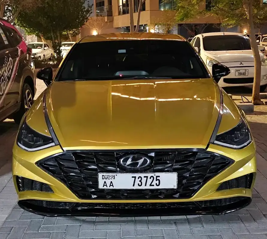 Hyundai Sonata 2020 — photo 1 of 4