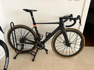 Factor ostro two Carbon Road Bike
