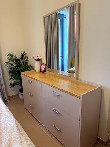 King Size Bedroom Set - with 6 Drawer dresser and the 2 small beside dressers
