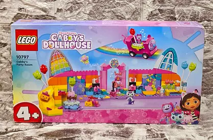 LEGO® Gabbys Dollhouse Gabbys Party Room 10797 (252 pcs)(Damaged Box Only)