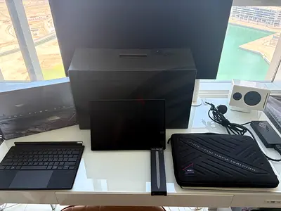 ASUS ROG Flow z13 (2025)13.4  AMD Rizen AI Max + 395 32GB RAM  1Tssd