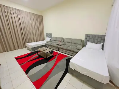 Executive Bed Space Available Next To The Gardens Metro Station All Bills Including
