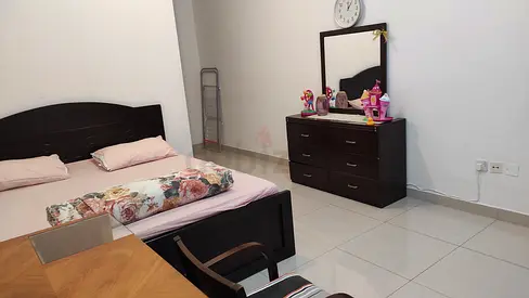 Room for Ukrainian Couple, Executive - Hamdan Street-Opposite WTC