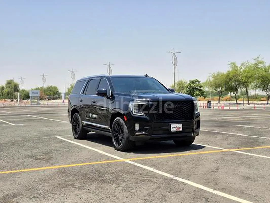 GMC Yukon 2022 — photo 1 of 17