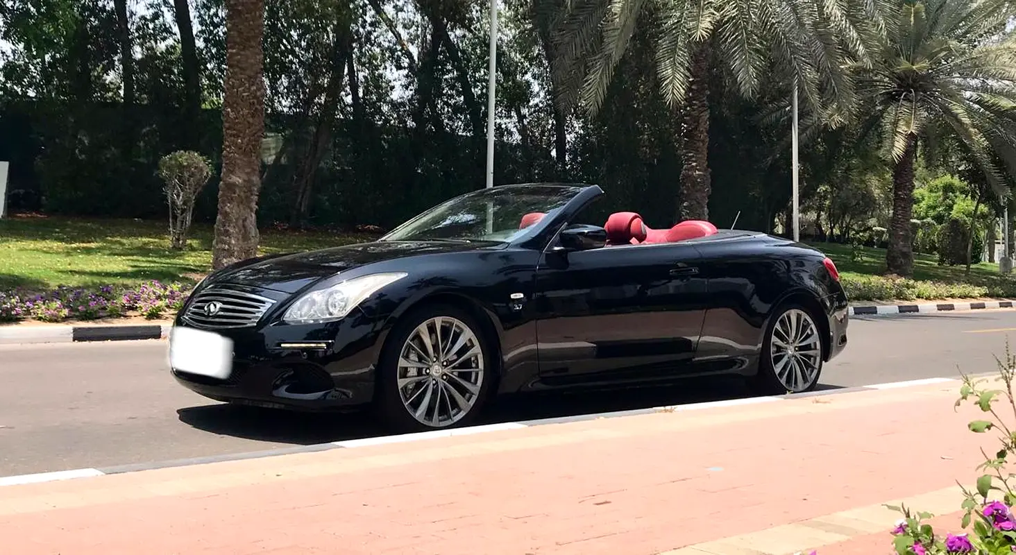 Infiniti Q60 2016 — photo 1 of 20