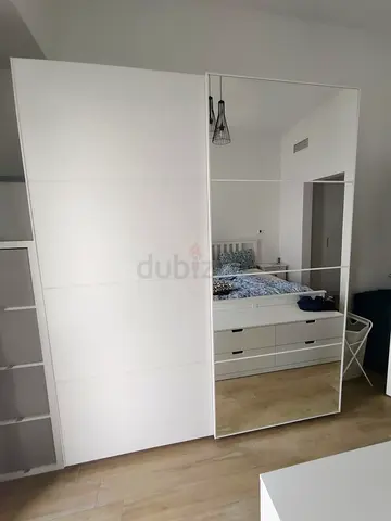 Modern White Sliding Door Wardrobe with Mirror