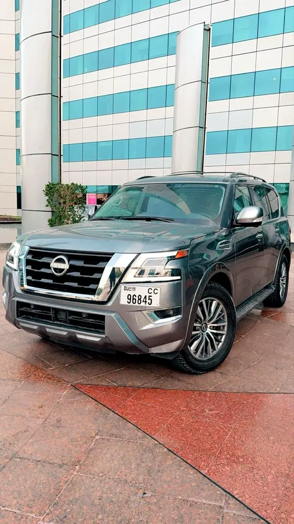 Nissan Armada 2023 — photo 1 of 13