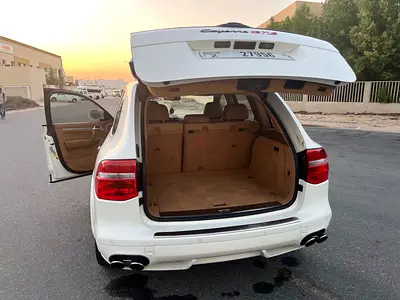 Porsche Cayenne GTS 2009 | GCC Specs | V8 Performance