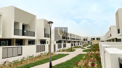 EXCLUSIVE / AVAILABLE FROM AUG / VASTU UNIT / SINGLE ROW