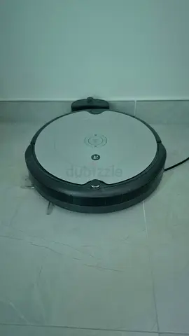 Used robot vacuum cleaner - compact floor sweeper (good working condition)