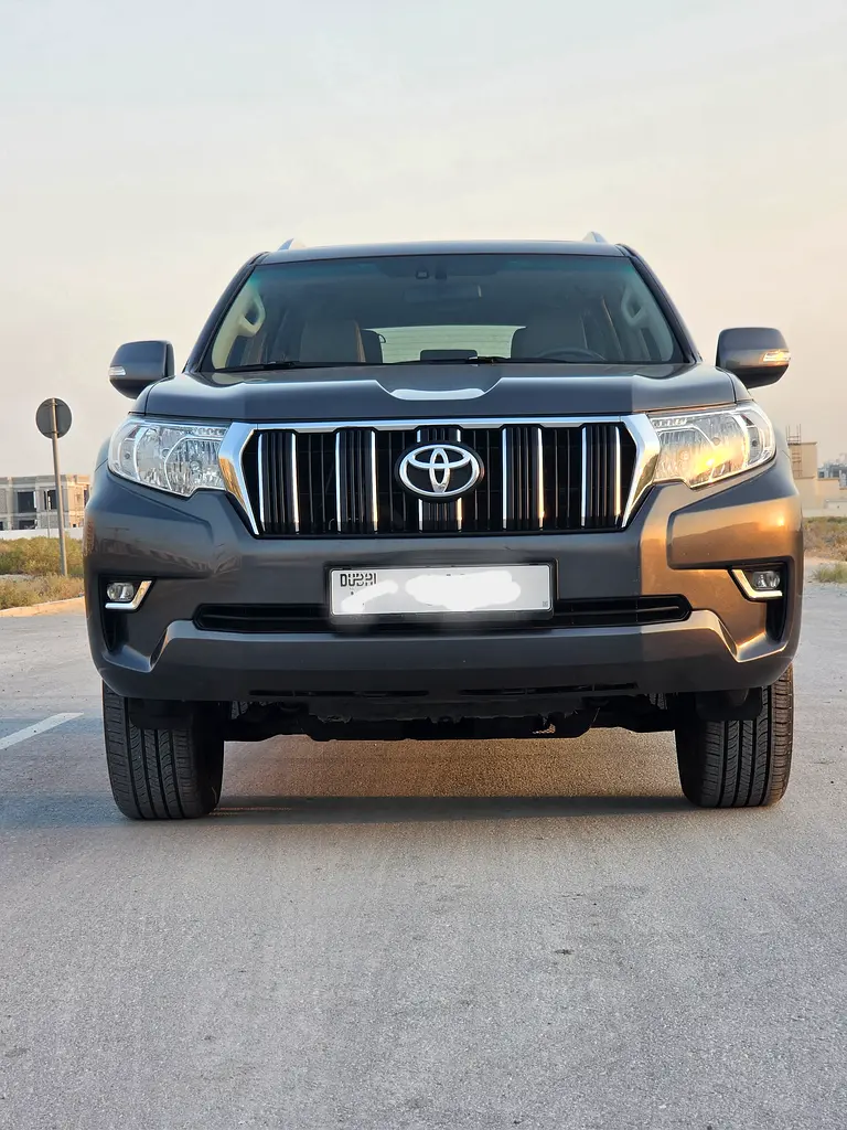 Toyota Prado 2022 — photo 1 of 18
