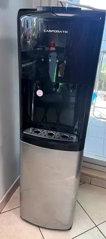 Water dispenser with weak pump