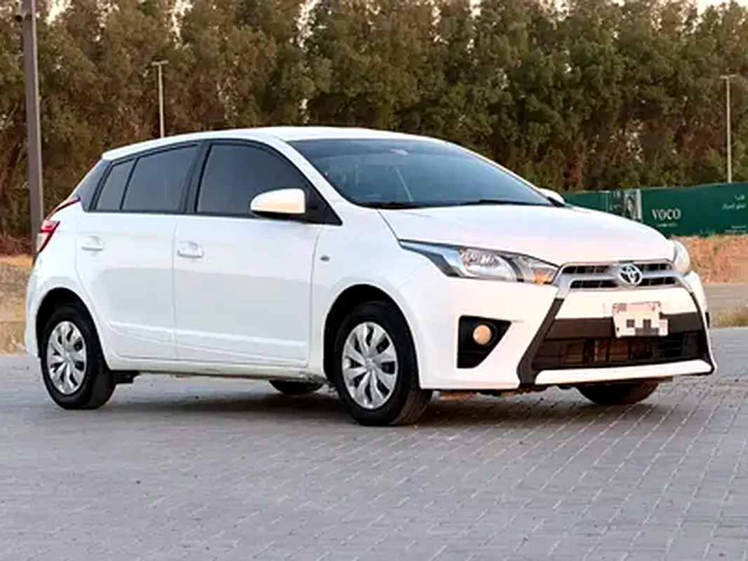 Toyota Yaris 2016 — photo 1 of 1
