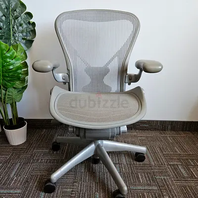 Office Herman Miller Aeron Classic Chair PostureFit Back Support Size C Silver