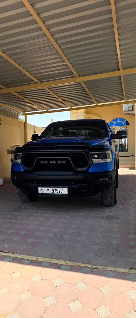 RAM 1500 2023 — photo 1 of 8