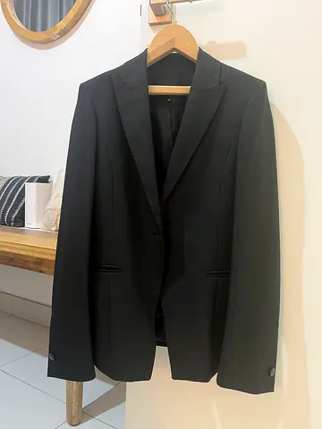 Women’s structured Black Formal Blazer - Size S (flawless Condition)