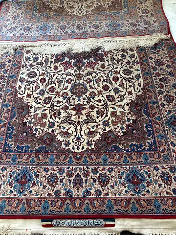 Authentic Signed Seirafian Isfahan Persian Carpet – 80 Years Old