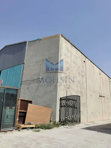 Industrial Warehouse & Labour Camp | Freehold | 80,000 Sq.Ft. | AED 3.5M Net Income | Main Road Fac
