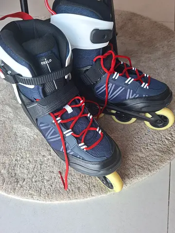 Iam selling a pair of used inline roller skates, size adjustable, good condition
