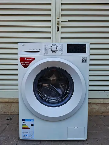 LG 6kg perfect working, with direct drive washing machine