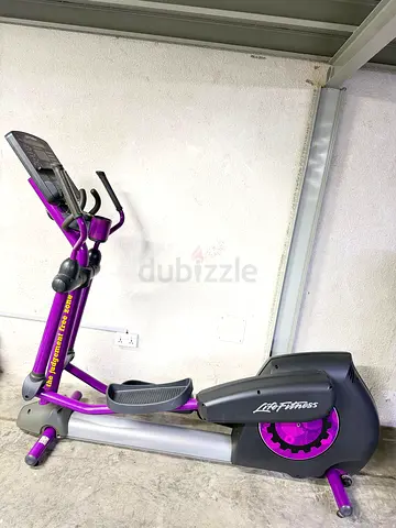 Life fitness cross trainer intgraty series