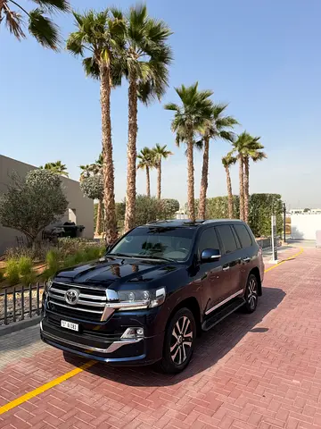 Toyota Land Cruiser VXR Grand Touring 2019 GCC Specs