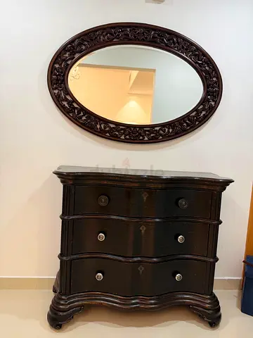 Vintage Pulaski accentrics ornate drawer and mirror set