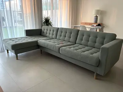 IKEA LANDSKRONA4-seat sofa, with chaise  Light grey L-shaped sofa with chaise