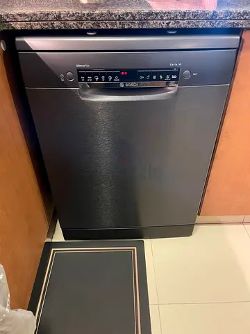 Bosch latest model series 4 3 rack dishwasher with WiFi freestanding