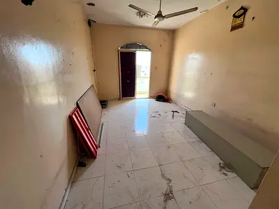 مساحة كبيرة + تكييف مركزي + شقة مضيئة بالكامل + صيانة جديدة