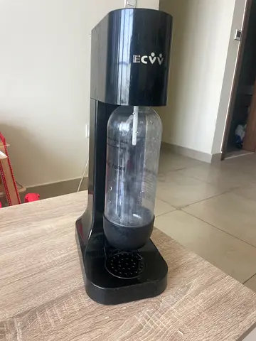 EcoV Automatic Soda Maker / Sparkling Water Machine - Good Working Condition
