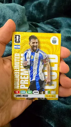 Rare Lionel Messi Panini Adrenalyn XL Premium Gold Limited Edition Card