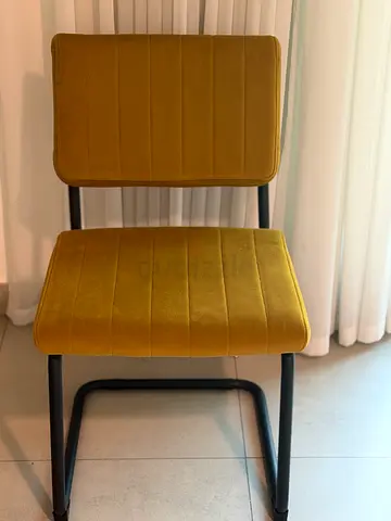 Modern Mustard Yellow Velvet Dining Chair with Metal Frame
